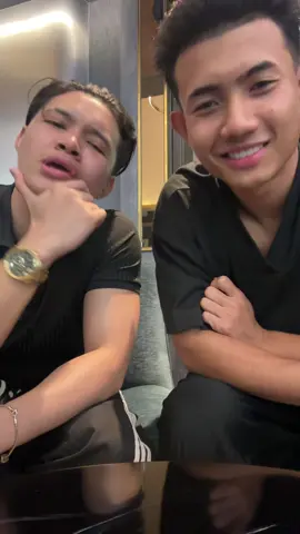 @RachYO(รัชโยตัวจริงเชื่อเถอะ) 