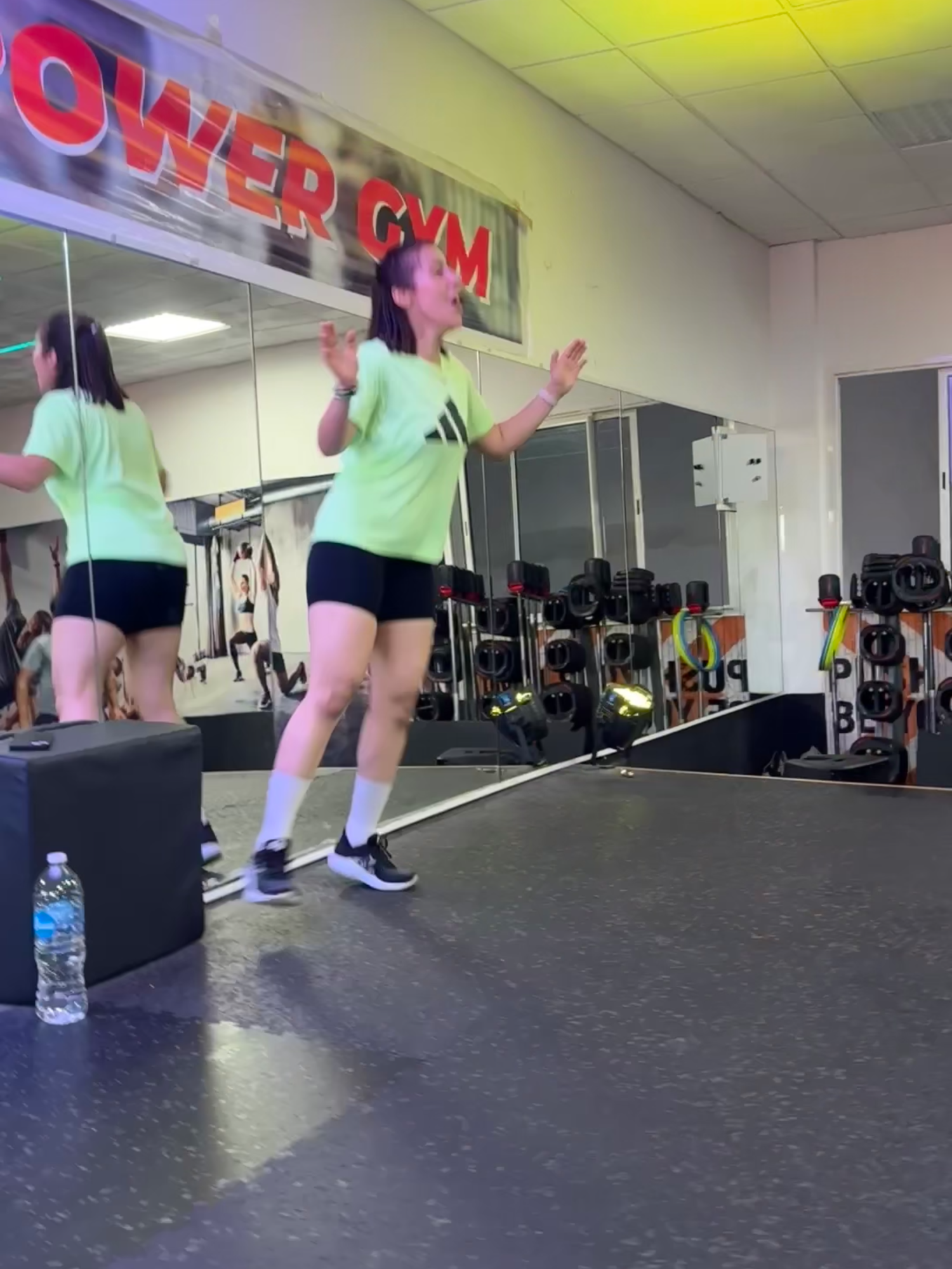 Nous sommes ouverts 7j/7! Bienvenue chez nous à Agadir exactement au quartier lhouda avenue iben lhaitham à coté de l'école privée lwaha😍🔥💪 0707091823 whatsap 0528323281 fix . . . . #powergym.agadir #powergym #fitnessagadir #gym #coachsportif #summerbody2025 #clubsport #foryoupage #musculation #tiktokmorocco🇲🇦 #maroc #agadir #fypmaroc #gymmaroc