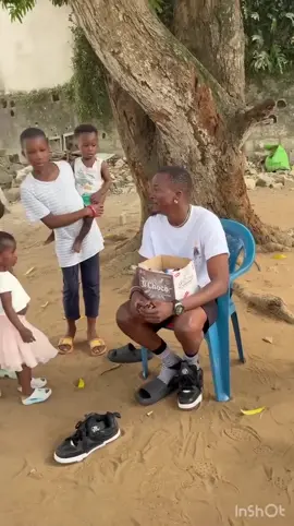 Bonne fête à tous les papas ! 👑 Ceux qui veillent dans l’ombre, qui protègent en silence, qui aiment sans limite. Un père, c’est une force, un repère, un héros du quotidien. METTEZ DIEU DANS TOUT CE QUE VOUS FAITES CAR MOI SEUL DIEU ME GÈRE !!!!!!!!