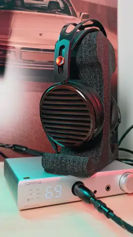 Der FiiO FT7 und der Topping A90D sind eine ausgezeichnete Kombination 🙌 #FiioFT7 #ToppingA90D #Audiophile #HiFi #Headphones #HeadphoneAmp #PlanarMagnetic #HighEndAudio #MusicLover #AudioGear #SoundQuality #HomeAudio #DesktopAudio #AudioSetup #NewGear #Tech #Gadgets #MusicIsLife #AudiophileLife #SoundPerfection #HifiAudio #AudioSystem #MusicDiscovery #HeadFi #audiophilecommunity 