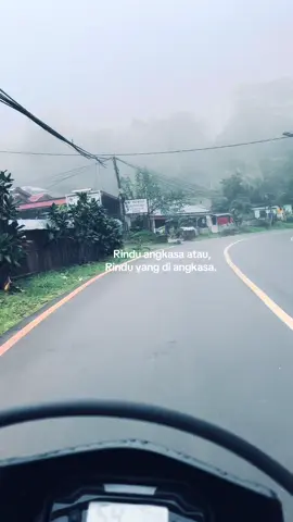 #fy#angkasa#justforfun kam punya rindu itu yg buat angkasa hujan terus😭