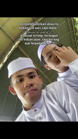 minjam i phone kawan di haulan  kh Zakariya😄✨ #haul #katakata #arabicsong #fyp #fypシ @hafidz_lana 