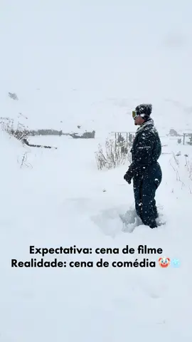 O que era pra ser um vídeo top acabou virando meme 🤣🤣🤣 . . #neve #meme #nevando #chile #pulo #risada 