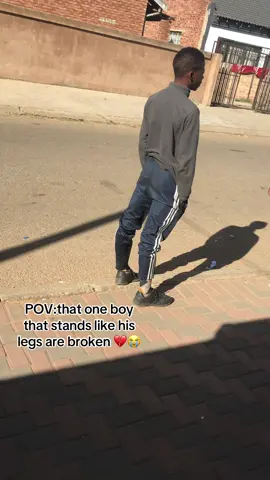 Mmmh Aii khona , he can’t even stand straight 😭😭💔#fypppppppppppppp #fypシ゚viral🖤tiktok☆♡🦋myvideo #makemefamous #trendingvideo #fypp #fypシ゚viral🖤tiktok☆♡🦋my #fypシ゚ #mbali32700 #mbali @zengbyangg 