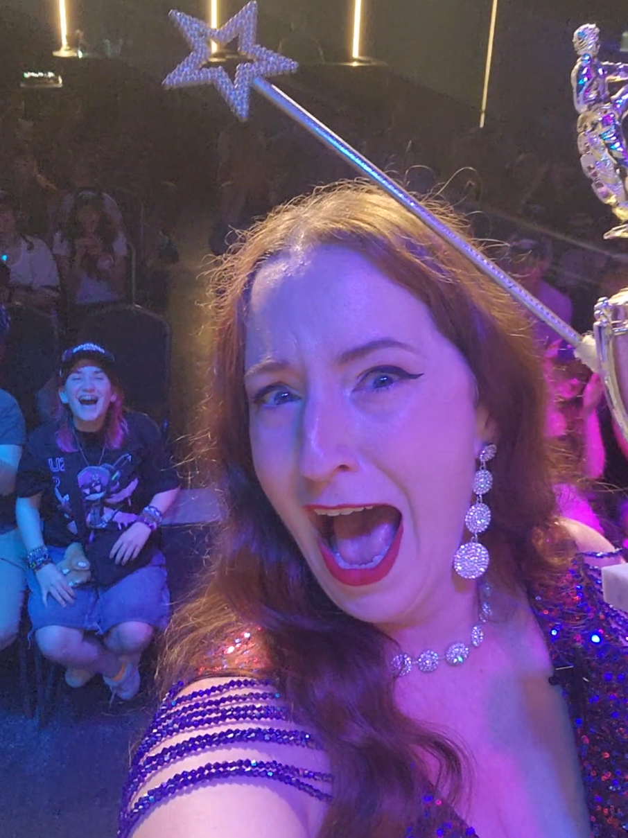 They brought the energy... they were SO LOUD it shocked even me. 🫰 #TheMagicDuel #DCsBestMagician #IVoted #nokingsday #onlyQueens #washingtondc 