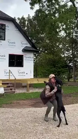 Meet Guster! Guster and I share a very special bond. I’m not sure if it’s because: (1) we’ve truly been through so much with him and his training journey over the last two years, or (2) if it’s because he’s my first boy dog (iykyk), or maybe … (3) it’s just that weird attracts weird 🤷🏻‍♀️ Whatever it is that has made Guster and I’s relationship so special, I wouldn’t trade him for anything. Drop a ♥️ if your dog is also your #bestfriend #mydogismybestfriend #dogs