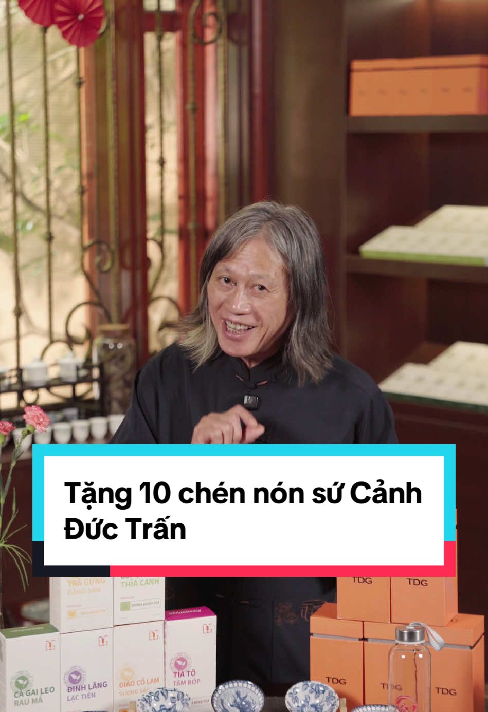 Chiếc chén phiên bản giới hạn đến từ Cảnh Đức Trấn, là thủ phủ sứ của Trung Hoa vùng chuyên sản xuất đồ ngự dụng tiến vua chúa ngày xưa. Cơ hội có một không hai để mọi người rinh ngay chén sang, xịn, mịn về nhà. Mọi người săn ngay trên live để được tặng quà nhé! #trayeunuoc, #uongtradi, #ChuLamTamDao, #TamDaoQuan, #xuhuong, #LearnOnTikTok, #viral, #trashantuyet, #vanhoatra, #tdg, #trashantuyetcothutdg, #traVietNam, #trathaoduoc, #trathaomoc, #tea  