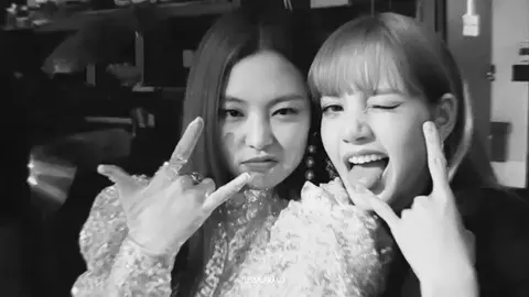 ➤ ┊ ılı - #JENLISA :: amo vc irmãzinha 🫶🏻🤍 ┊𝐢𝐛 ➝ ?┊𝐭𝐚𝐠𝐬 ➝#jennie #lisa #dedicate #jenlisa #jenniekim #lalisamanoban #fyyyyyyyyyyyyyyyy #tiktok #vaiprafycaramba #fy #fyp #lalisa  #creatorsearchinsights //@⭒ 𝗟𝗔̸𝗟𝗜𝗦𝗔 
