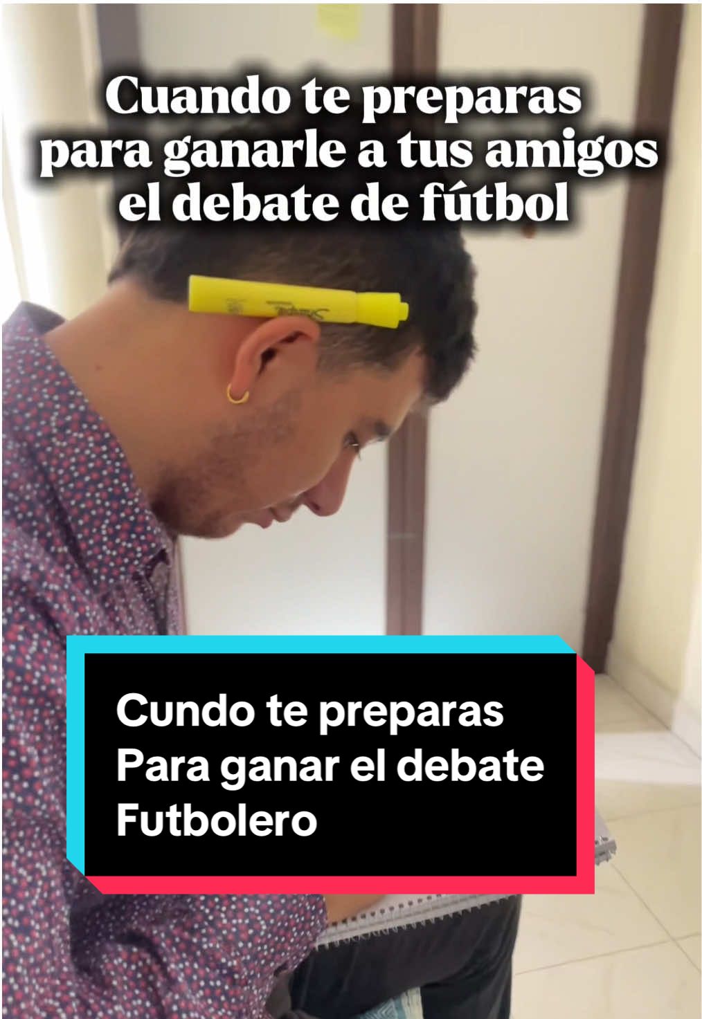 Cuando te preparas para ganar el debate futbolero con tus amigos en clase con el maestro  #futbolcolombiano #futbolcolombiano🇨🇴 #fpc #fpcomunica #fcf #seleccioncolombia #seleccioncolombia🇨🇴❤️ #ligabetplay #atleticonacional #dim #americadecali #millonariosfc #juniordebarranquilla #carlosantoniovelez #colombia #medellín 
