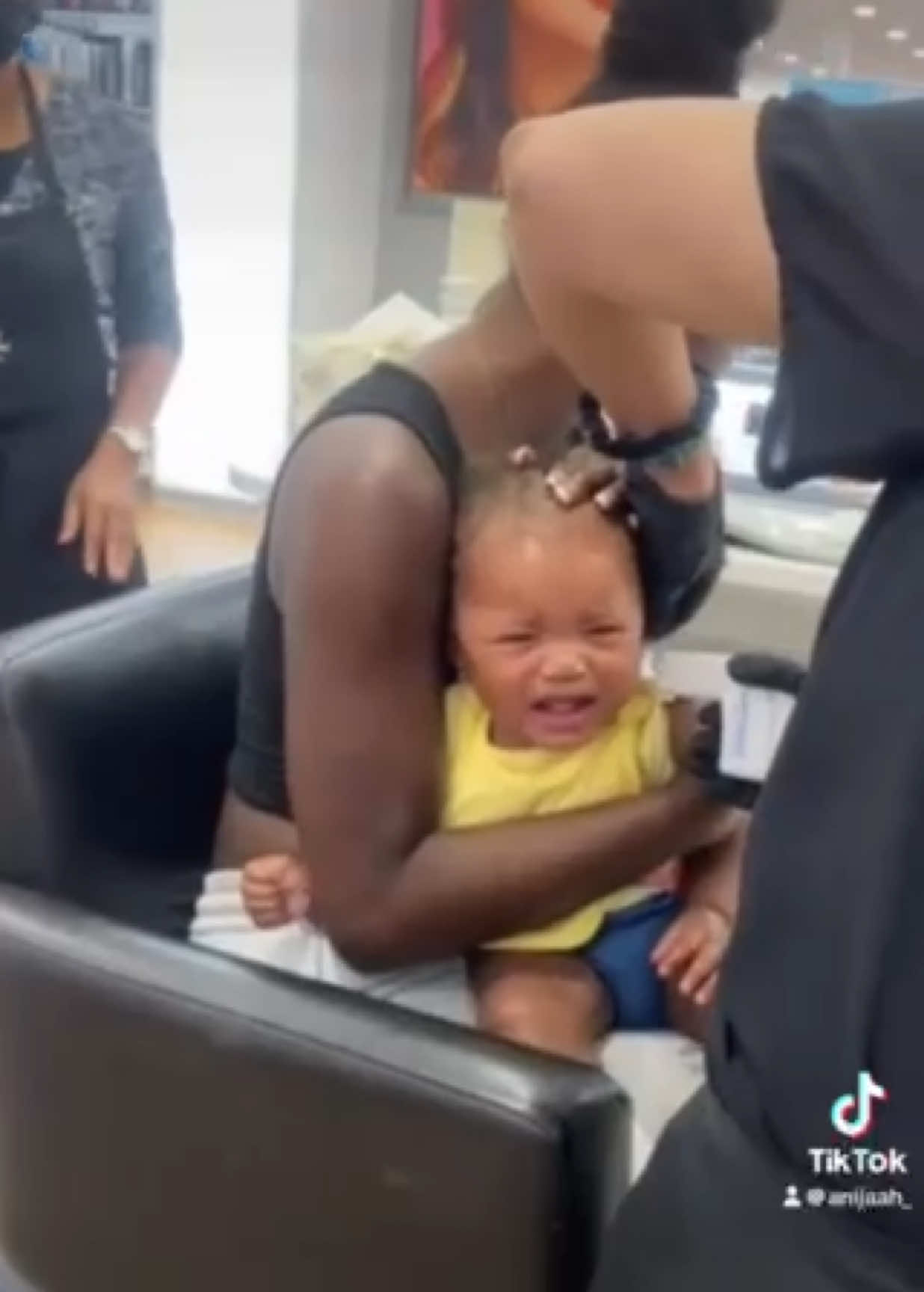 ULTA PIERCED MY BABYS EAR TOO LOW THE FIRST TIME AND HAD TO RE PIERCE HER EAR! I am not a happy mama😡 #babypiercing #earpiercing #babytiktok #babyearpiercing #5months #fyp #firsttimemom #girlmom #fyppppppppppppppppppppppp #viral #ulta #ultabeauty 
