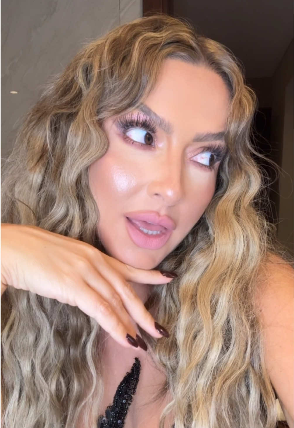 Güvendiğim çınar da duvar da çürükmüş💁🏼‍♀️