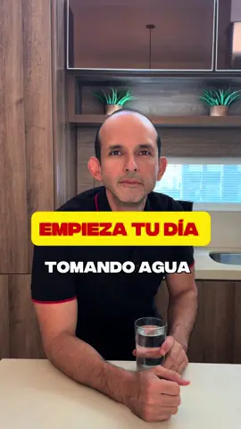 Empieza tu día tomando agua #ComidaReal #endocrinorosero #agua 