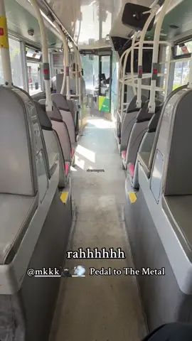 the consequences of revving a bus. @mkkk🥷🏻💨 
