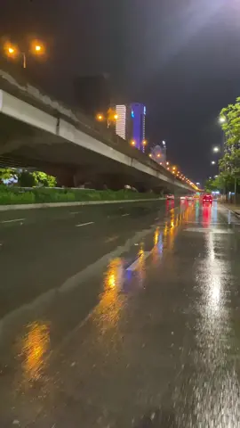 Hà Nội thầy thủ rồi.#Mưa buồn#mưa #nhachaymoingay #tamtrangbuon 
