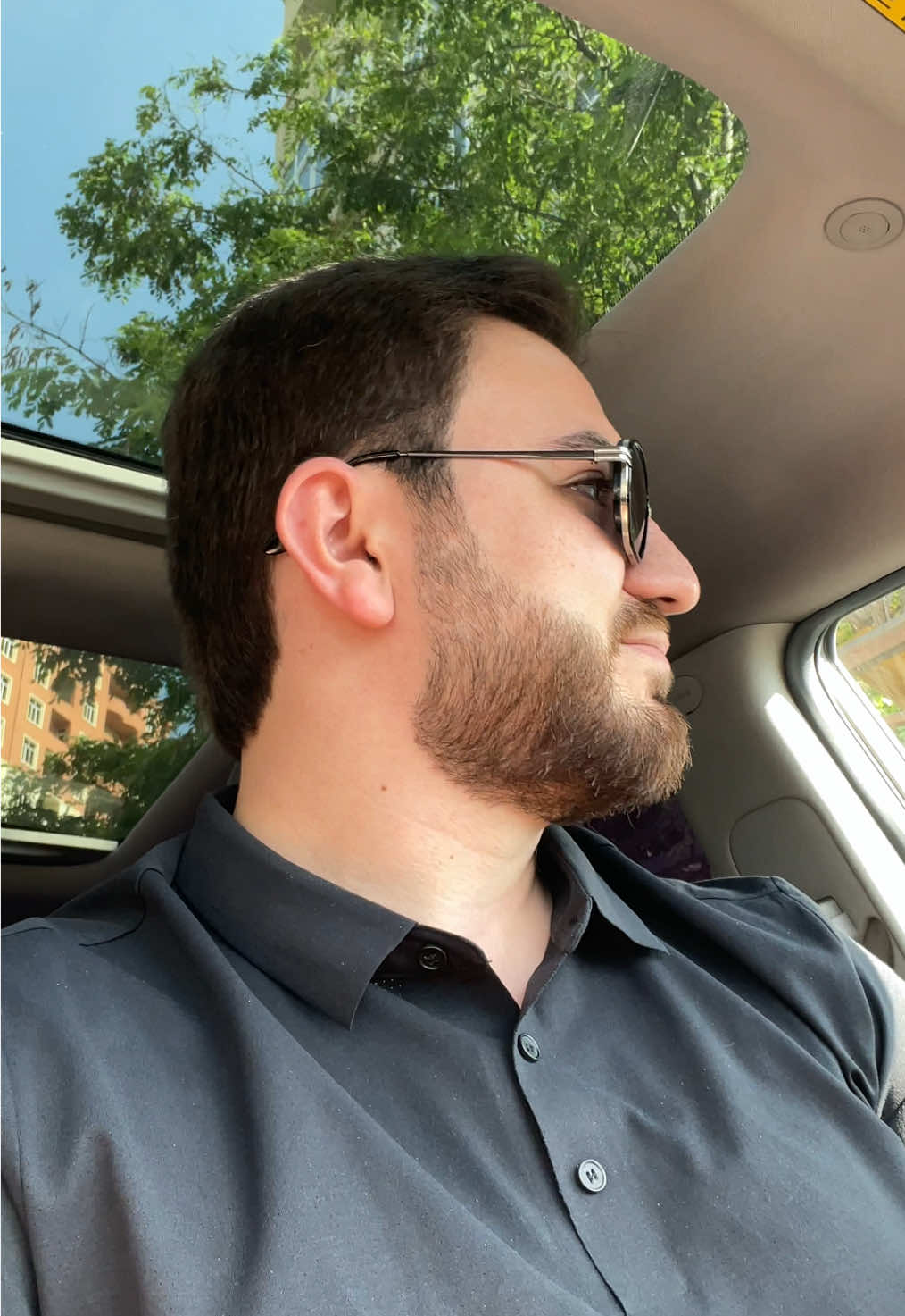 Aşiqə sual verirlər ki, ingilis dilində yaxşı danışmağı necə öyrənə bilərəm?) Aşiq də cavabında deyir ki, Meka’s School ilə ingilis dilini fərqli öyrənə bilərsiniz🤌🏻 @mekasschool  📍 Ünvan: Nərimanov rayonu, Arif Heydərov 115   📞 Əlaqə: +994 51 637 15 71