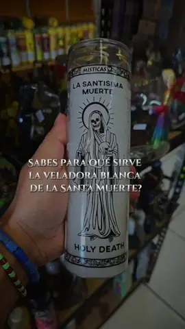 Sabes para qué sirve la veladora blanca de la Santa Muerte? Comenta: “Santa Muerte, limpia mi camino” y comparte esta luz con quien más lo necesite. #SantaMuerte #VeladoraBlanca #ProtecciónEspiritual #MariaYemaya #RitualEspiritual #OraciónConFe #PazInterior #VeladorasMísticas #BotanicaYerberiaSM #EspiritualidadConElla 
