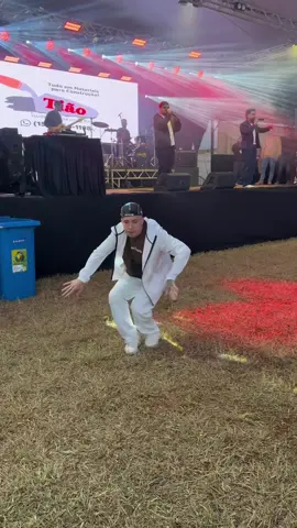 Qual o nome da dança? #mulherdepreso🔓🕊👫💍 #odemetro #taliberado #dança #musica 