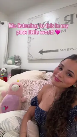 I love my pink world #pink #girls #pinkpantheress #girlworld #ootdinspo #fashion 