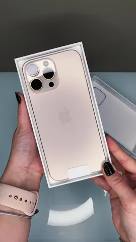 iphone 16 pro max de 512GB na cor desert ✅🚀🥵  . . . #apple #iphone #iphone16promax 