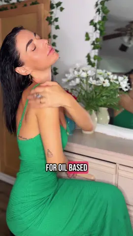 aging gracefully and naturally with #ayurveda 💚🌿  #naturalbeauty #ayurvedicbeauty #naturalaging #BeautyTok #beautyhacks 