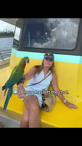 My mom is terrified of birds 🤣          ➡️ She’s holding that parrot like it’s a grenade. ➡️ One flap = full cardiac arrest  #birds #birdfear #parrot #parrotsoftiktok #funnyvideos #funnymoms 