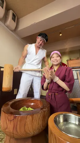 mochimochi pounding! #kyoto #matcha #muscle #fyp #mochimochi 