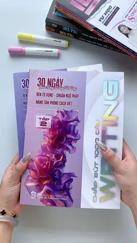 Mất gốc tiếng Anh muốn học lại từ vựng và ngữ pháp thì không nên bỏ qua bộ sách chấp bút 1000 câu writing này nhé! #smartenglish #chapbut1000writing #tienganh #kynangviet 