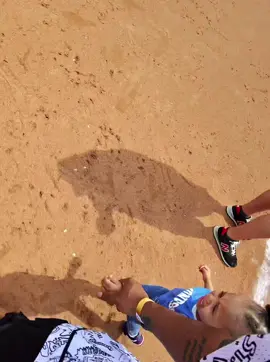 They let the cry baby run on Braves Field #atl #braves #metaai #rayban #baseball #nova #truistpark 