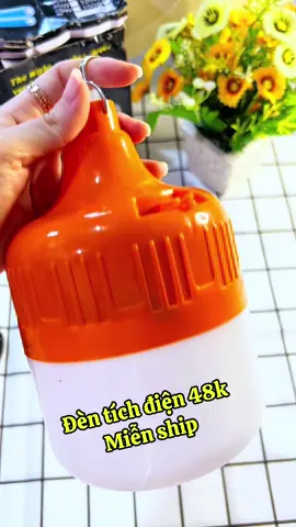 Trả lời @Dung Dung ✅️  Đèn tích điện 48k sạc đầy sử dụng 6-8 tiếng. Anh chị tranh thủ săn ạ #emchintaphoa #xuhuong #xh #dentichdien 
