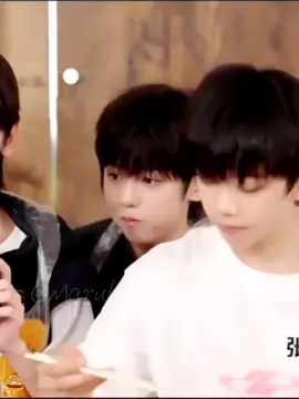 dễ thươngg~ >< #duonghambac #yanghanbo #duonghambac_yanghanbo_杨涵博 #yanghanbo_杨涵博 