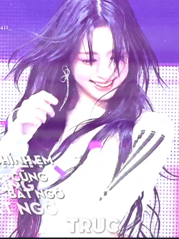 :Hỏi thế gian tình là gì? [id:_wuyx.iwndie] #ahyeon  #ésj♡ #llst✩ #nmt🎼 #as_rs☆ #tnwx✩ #aeldmv #ah_rs❄️  #rsppt #lfoh_team #bwjah౨ৎ #LuminRain #awlcy♡  #xh #fyp #truc_ahy #truc_sé 