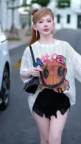 Áo Phông Lưới Lỗ Form Rộng In Hình Cộc Tay #aophong #aophongnu #aophongluoi #thoitrangnu #mặcđẹpmỗingày #xuhuong