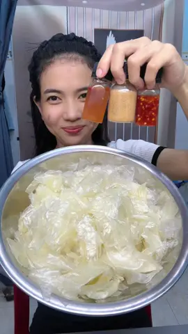 2 ly trà sữa với 1kg bánh tráng Mấy bà chọn cái nào #tudede195 #ancungtiktok #muckbang #xuhuong #banhtrangubo 