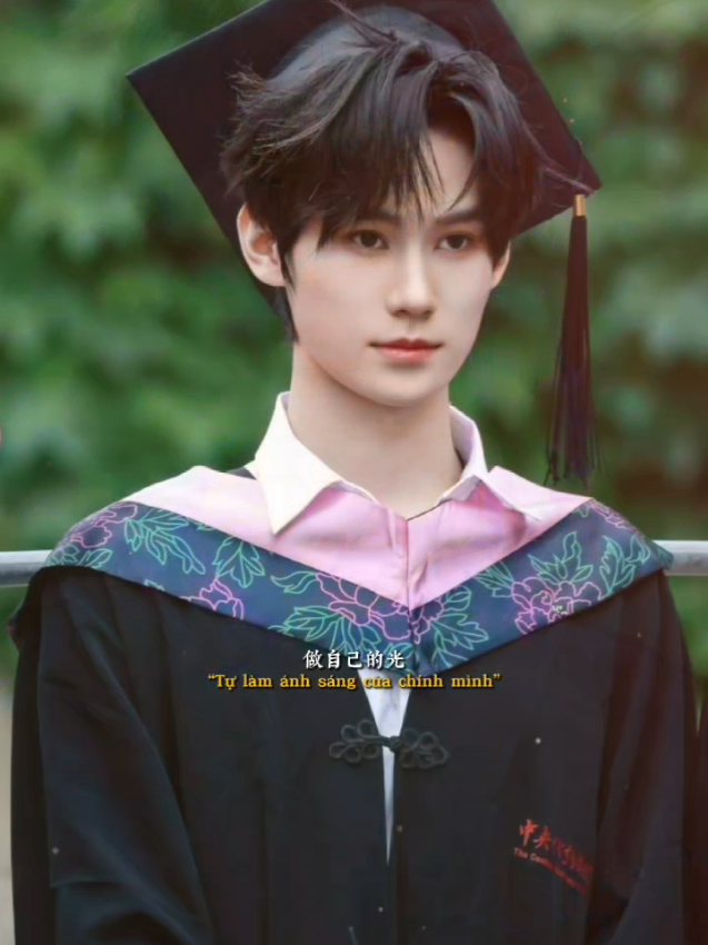 Cấp 2 ✅ Cấp 3 ✅ Đại học ✅ Trưởng thành là hành trình đáng tự hào. Chúc mừng Trương Chân Nguyên chính thức tốt nghiệp💚 #truongchannguyen #张真源 #zhangzhenyuan