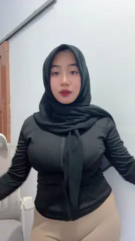 haii minggu kmren aku ga apload yaa