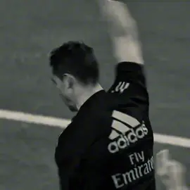 انا الغلطان 😢#cristianoronaldo #fypシ #foryou 