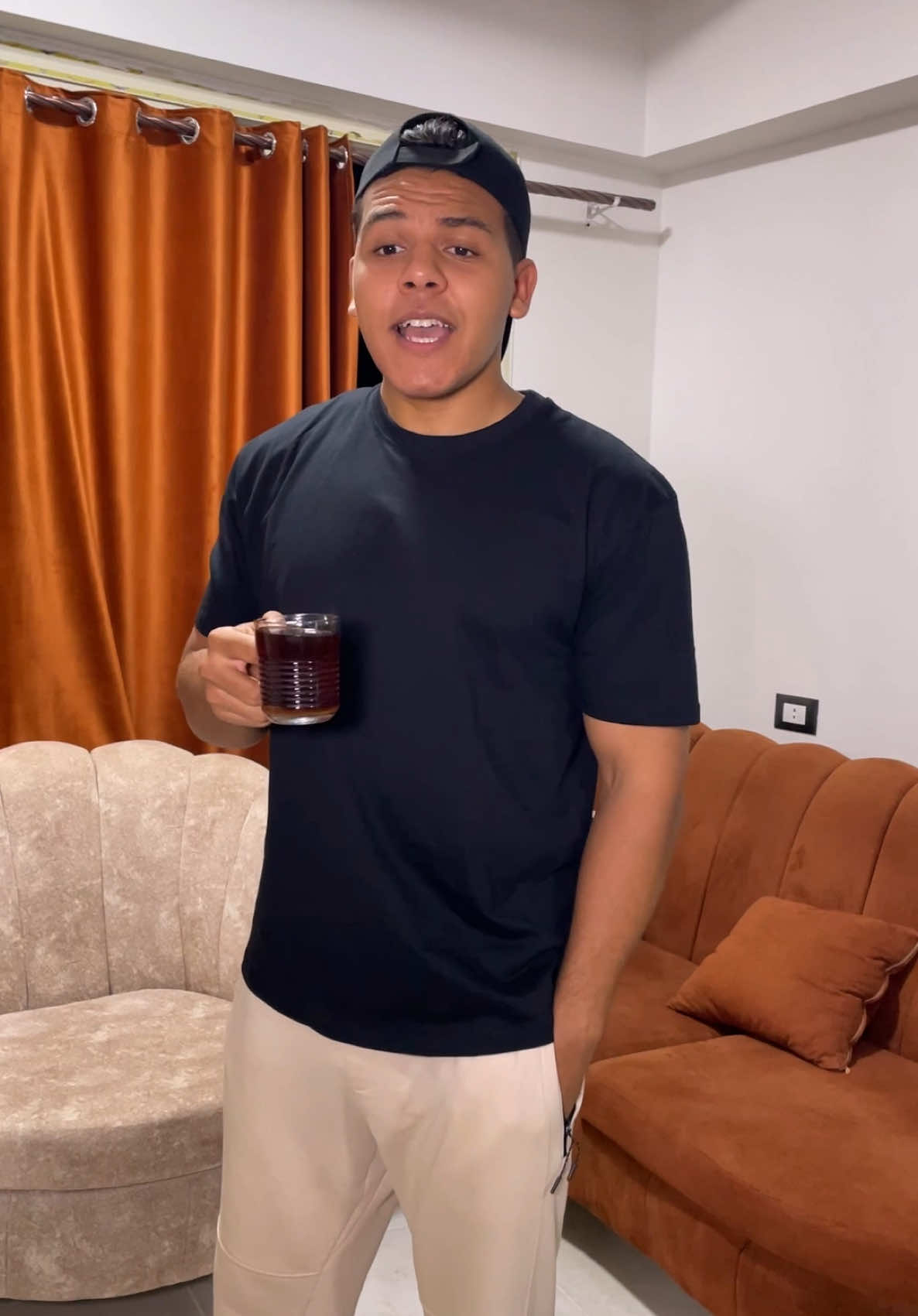 لما تفتكر صاحبك بيكلم ابوه فتعمل وحده ست 💃🤣+ الفيديو كامل علي ال you_ تيوب ♥️