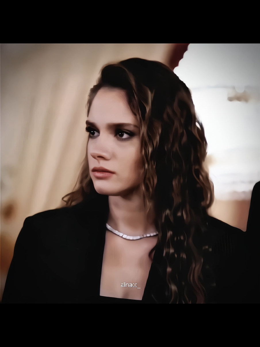 she said: i did it to make levent jealous🫢 | #hudutsuzsevda #zeynep #zeynepkarasu #miraydaner #alinacc_ #viral #fyp #tiktok 