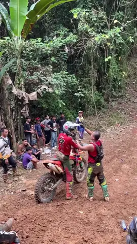 #trailadventureindonesia #tanjakanextreem 