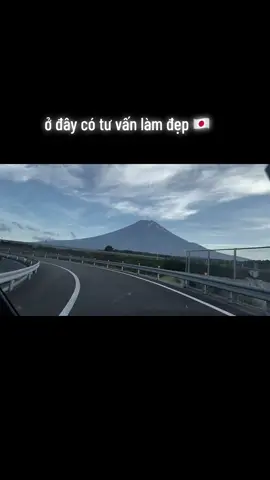 đi chơi ❎ đi làm ✅ hôm nay được đồng hành làm đẹp với khách ở khu vực shizuoka cảnh thì đẹp mà khách thì dể thương 🥰 em vẫn ở đây đợi khách ib tư vấn làm đẹp💉 filler botox         💉nhấn mí        💉nâng mũi chỉ         💉má lúm, đồng điếu 