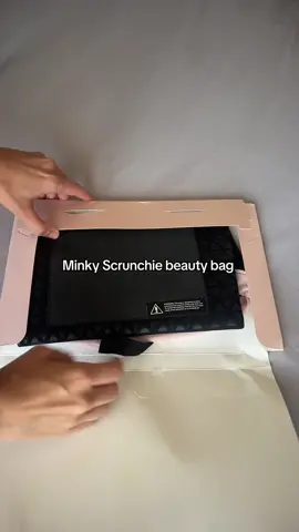 Only £14.99 atm with a free @Madebymitchell Blursh 😍  #beauty #beautyhacks #beautytips #tiktokshop #ugc #ugccontentcreator #ugccreator @Minky Homecare #makeup #hair #girls 