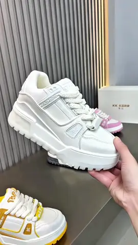 Giày thể thao nữ xinh giày chất đẹp mang êm chân #giaynuxinh #giaythethaonu#giaynudep #giaysneakernu#giayxinh #giaythethaonudep #giaydep 