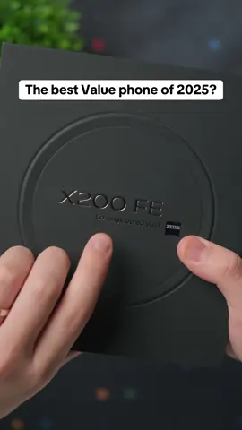 Unboxing the vivo X200 FE – clean design and crazy smooth. 🔥 The pink vivo X200 FE is Malaysia's official colour and honestly, we're big fans. Is this the best value phone of 2025?   #vivo #vivox200fe #unboxing #smartphone #asmr #Tech @vivo malaysia 