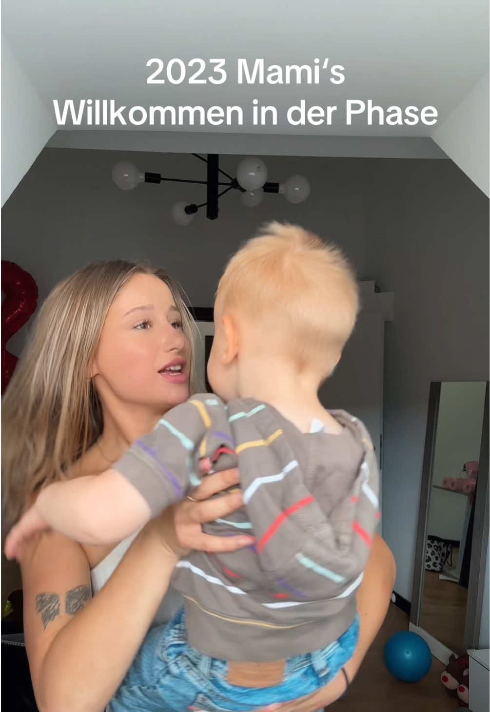 Erklär mal einem kleinkind warum Autos nicht in die Toilette, Waschmaschine oder meinen Kaffee gehören… #foryouu #kleinkind #mama 