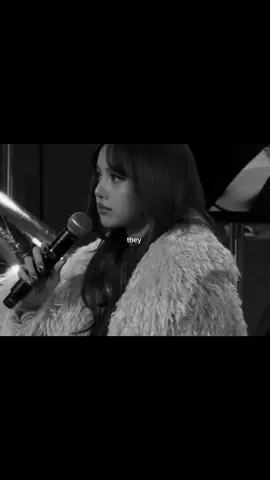 mmm..) #lalisa #вірт #jennie #motomoto #bigandchunky 
