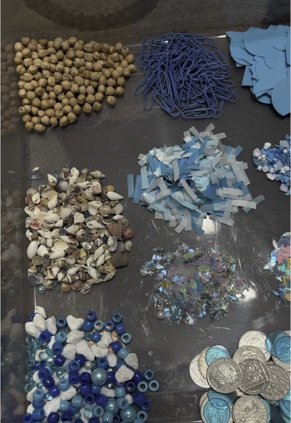Make a new mix with me out the plastic box (micd to get all the good different sounds)🤤calling this mix under the seaaa💙🐚 #fyp #satisfyingsounds #asmrsounds #vaccommunity #vacuumtherapy #oddlysatisfyingvideo #clinks #StressRelief #asmr 