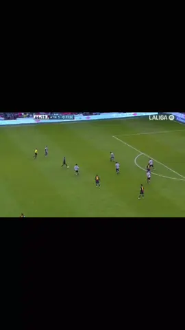 lionel messi 2012/13 - kĩ năng rê bóng khiến cho tất cả hậu vệ ở laliga hoa mắt#messi#barcelona  #xuhuongtiktok 