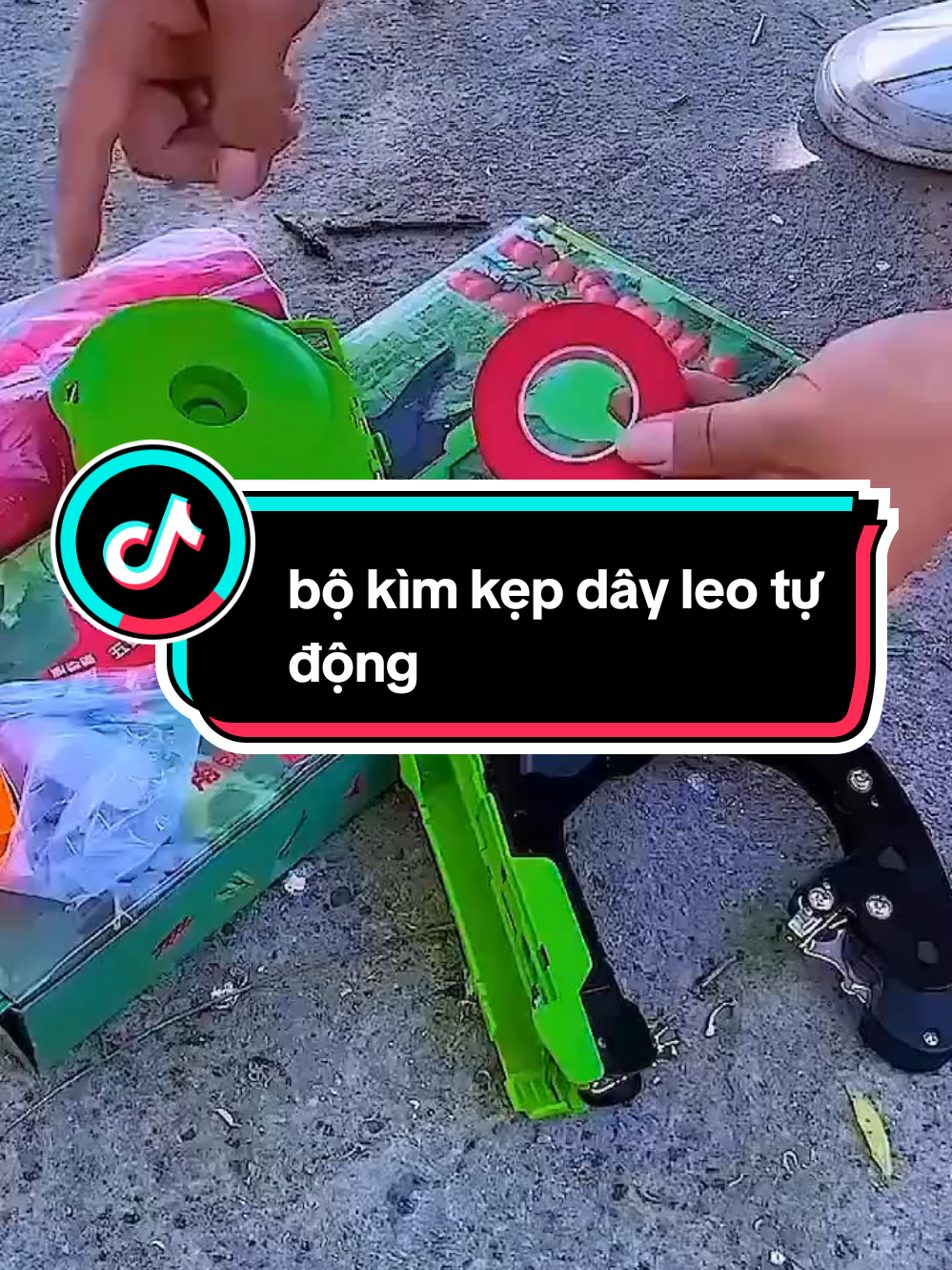 #xuhuong #xuhuongtiktok #viralvideo #viraltiktok  bộ kìm buộc chanh dây,dưa Leo,nhờ bộ kìm kẹp dây leo