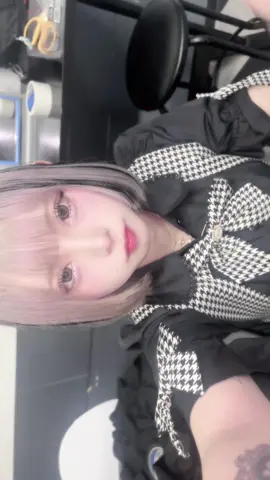 スマホのカメラロールみせてみ？