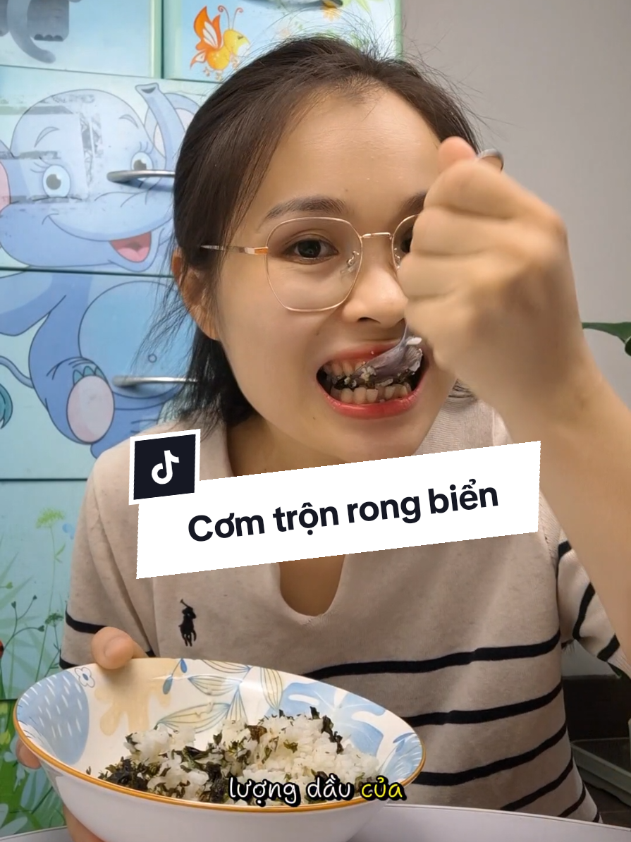 ĂN cơm trộn rong biển trộn cơm #rongbien #rongbienraccom #rongbientroncom #review #thomtranreview 